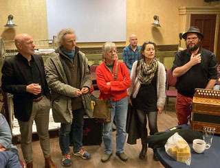 Voor de docenten zit het er weer op. V.l.n.r. Harry Dijkstra (Groningen), Jan Budweis (Berlijn), Greet Wuyts (Vlaanderen), Raquel Gigot (Walloni) en Wouter Kuyper (Utrecht).